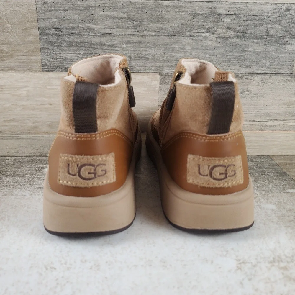 UGG Hamdi Toddler Boots Sz 2 Chestnut Suede Side Zipper Round Toe Pull On